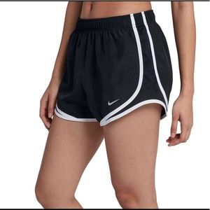 Nike Tempo Women’s Running Short - Black & White